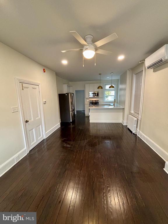 property at 41 W 5th St