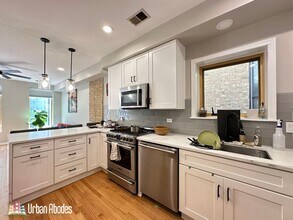 1424 N Bosworth Ave, Unit J05W in Chicago, IL - Building Photo - Building Photo