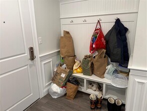 320 Middlesex Ave, Unit D107 in Medford, MA - Foto de edificio - Building Photo