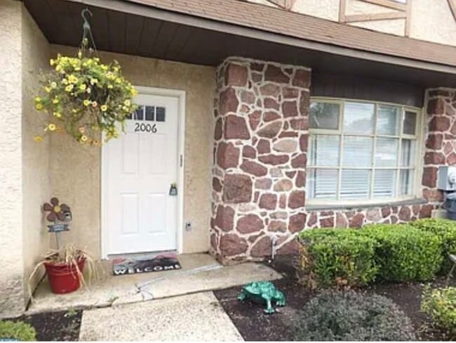 property at 2006 Jason Dr