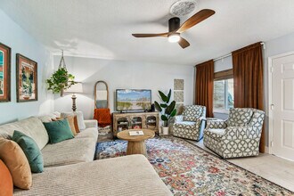 11250 2nd St E in Treasure Island, FL - Building Photo - Building Photo