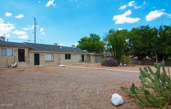 214-216 N Canyon Dr in Sierra Vista, AZ - Building Photo - Building Photo