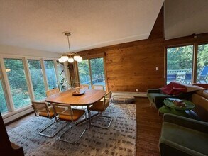 38 Pine Grove Rd in Sunapee, NH - Building Photo - Building Photo