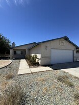 9160 Holly Ave in California City, CA - Building Photo