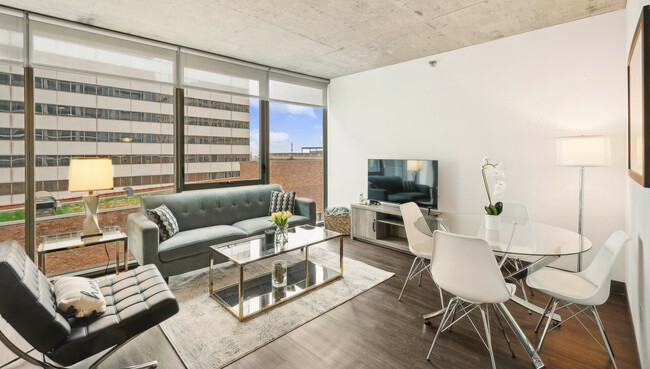 60 E Randolph St in Chicago, IL - Building Photo - Building Photo
