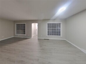 3910 Scott Ave N in Minneapolis, MN - Foto de edificio - Building Photo