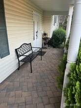 8 Jade Pl in Woodbridge Township, NJ - Building Photo - Building Photo
