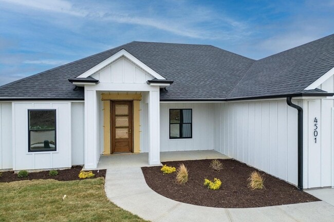 4501 Royal County Rd in Columbia, MO - Building Photo - Building Photo