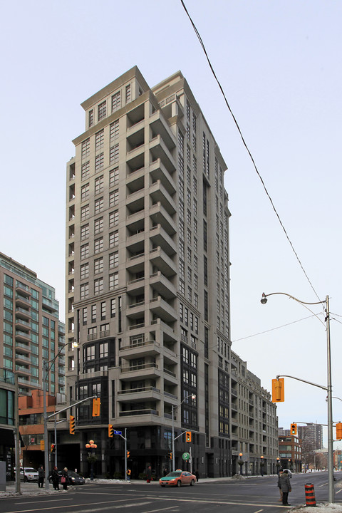 The Regency Yorkville in Toronto, ON - Building Photo