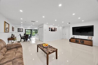 12313 SW 110th South Canal St Rd in Miami, FL - Building Photo - Building Photo
