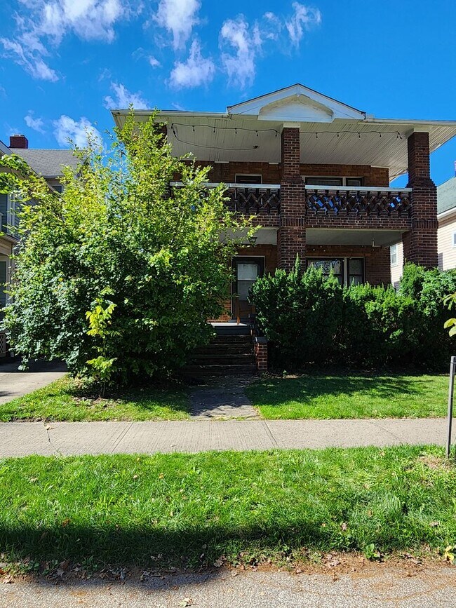 property at 2680 E 128th St