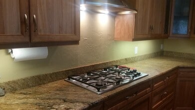 850 Glenbrook Dr in Santa Rosa, CA - Building Photo - Building Photo