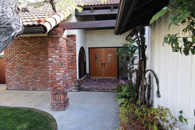 4571 Amberwood Ave in La Palma, CA - Building Photo - Building Photo
