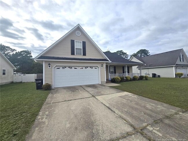 2656 Daniel Boone Ln in Hope Mills, NC - Building Photo - Building Photo