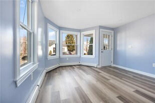 167 Baxter St in Pawtucket, RI - Building Photo