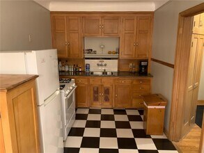 814 5th St SE in Minneapolis, MN - Building Photo - Building Photo