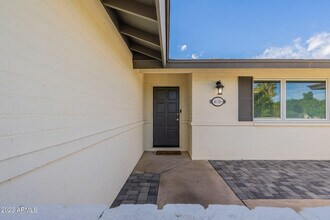 4016 S Holbrook Ln in Tempe, AZ - Building Photo - Building Photo