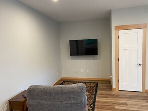 3816 Q Ave in Anacortes, WA - Building Photo - Building Photo