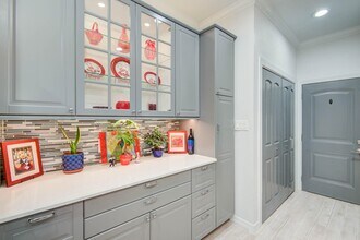 1012 Fleetwood Pl Dr in Houston, TX - Building Photo - Building Photo