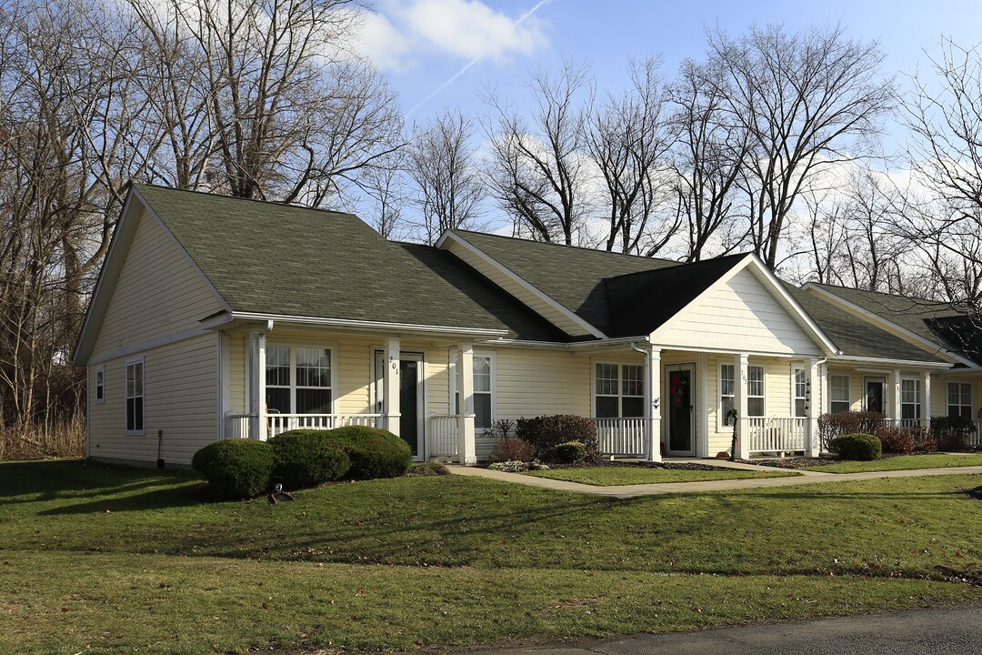 Willowbrook II in Ashtabula, OH - Foto de edificio