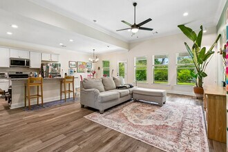 177 Cypresswood Dr in Belle Chasse, LA - Building Photo - Building Photo