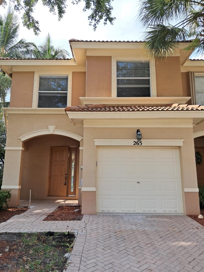 property at 265 River Bluff Ln