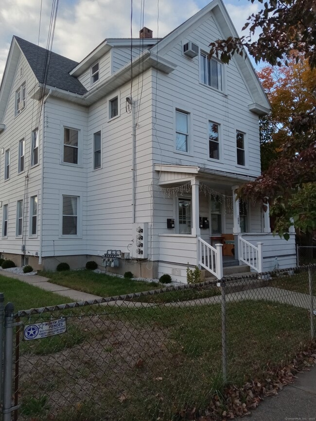 109 S Cherry St in Wallingford, CT - Building Photo - Building Photo