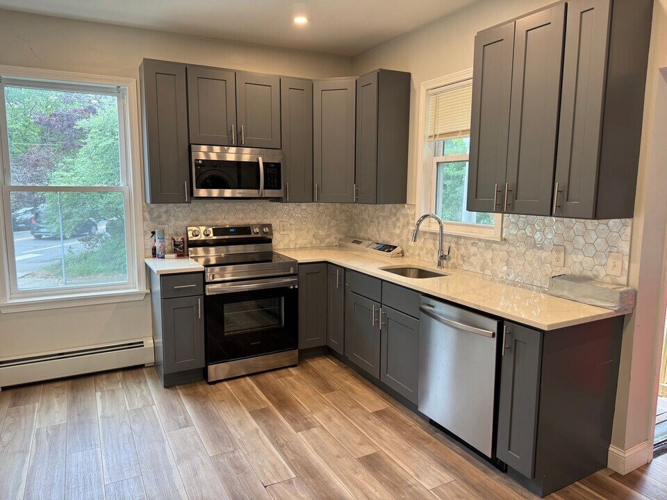 974 Smith St in Providence, RI - Building Photo