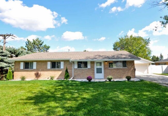 property at 16121 S 88th Ave