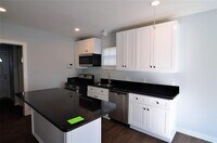 2211 Davis St photo'