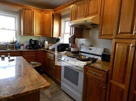 32 Long Ave in Boston, MA - Building Photo