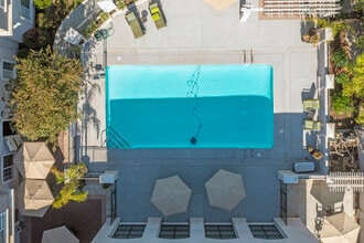 Fairwinds Woodward Park Senior Apartments in Fresno, CA - Building Photo - Building Photo