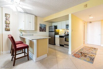1 Bluebill Ave, Unit 511 in Naples, FL - Building Photo - Building Photo