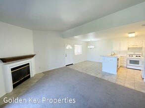 3205 Costa Alta Dr in Carlsbad, CA - Building Photo - Building Photo