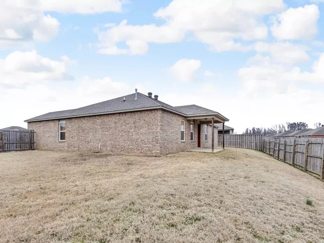6601 Ridgemist Cv in North Little Rock, AR - Building Photo - Building Photo