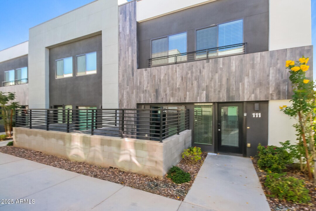 1119 S Stapley Dr in Mesa, AZ - Building Photo