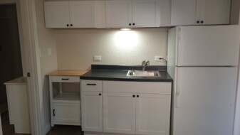 363 S Capitol St, Unit 4A in Pekin, IL - Building Photo