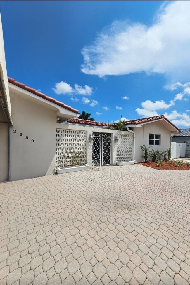 property at 2030 SW 23rd Ave