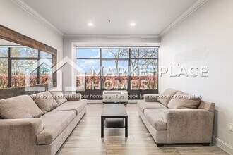 300 Riverfront Dr in Detroit, MI - Building Photo - Building Photo