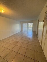 1503 NW 207th St in Miami, FL - Building Photo - Building Photo