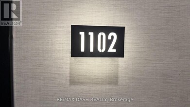 1007 The Queensway in Toronto, ON - Building Photo - Building Photo