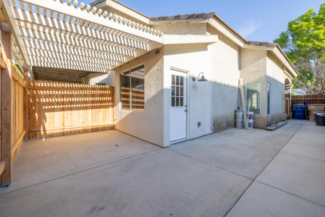 11709 Leigh River St in Bakersfield, CA - Building Photo - Building Photo