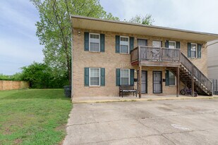 834 C Ave, Unit A in Norfolk, VA - Building Photo