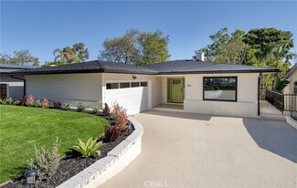 144 Vista Del Parque in Redondo Beach, CA - Building Photo