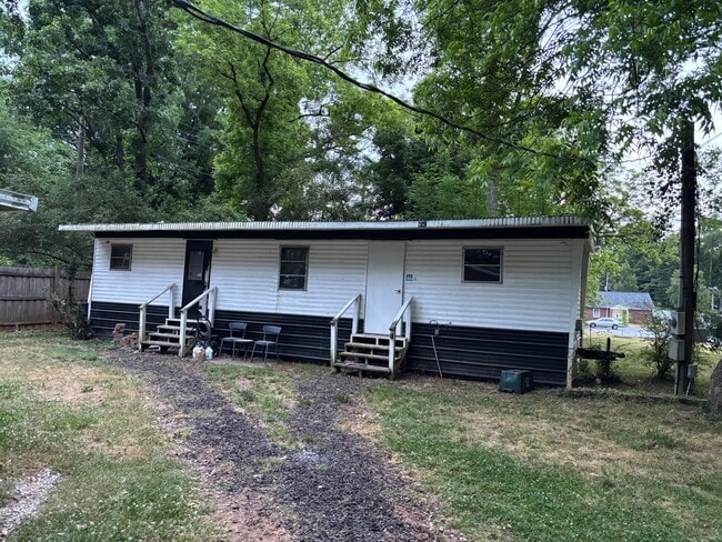 property at 107 W Bonnell St