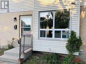 135 Belmont Dr in London, ON - Building Photo