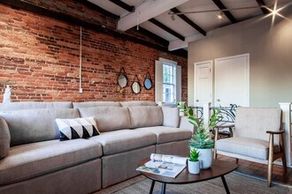 1647 Wisconsin Ave NW in Washington, DC - Building Photo - Building Photo