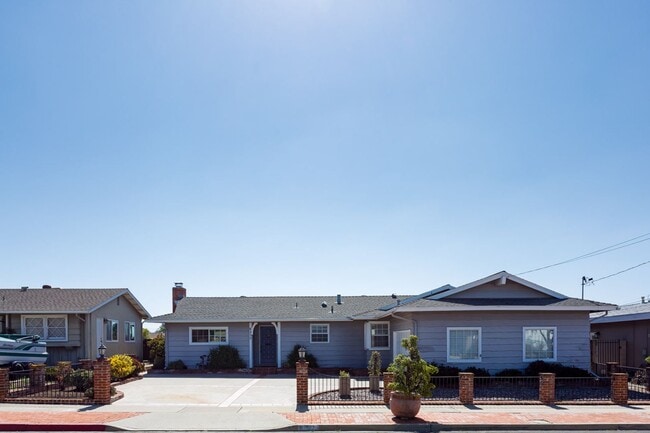 property at 6255 Cresthaven Dr