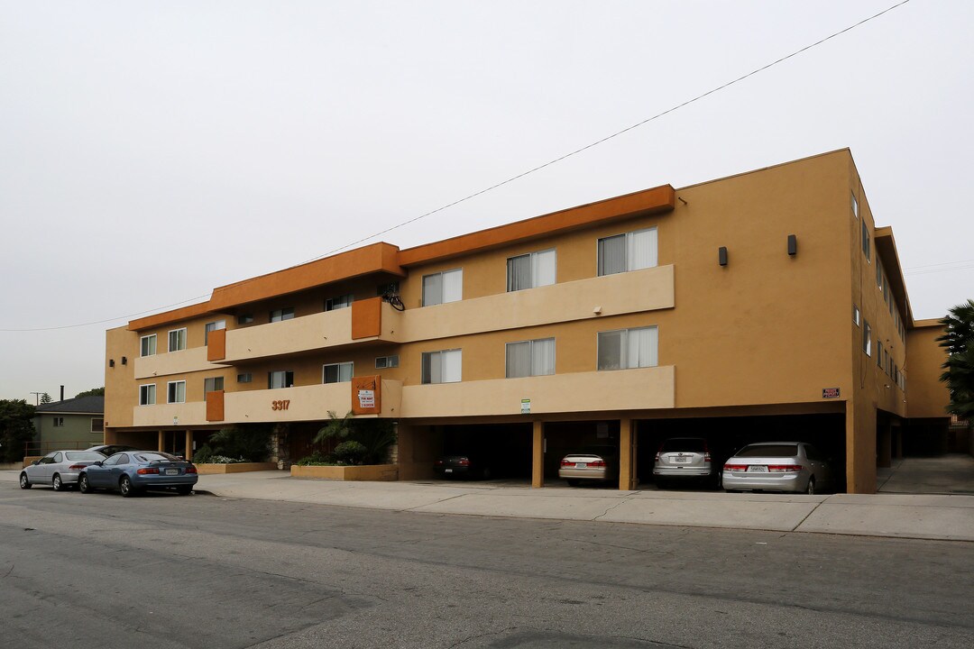 Pabst-Kinney in Long Beach, CA - Foto de edificio