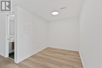88-3388 Scott St in Toronto, ON - Building Photo - Building Photo